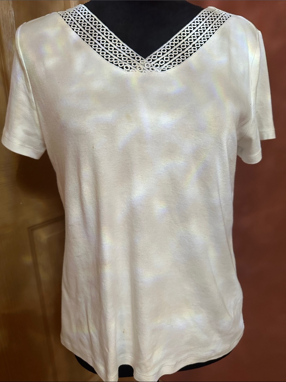 Lace-Trim V-Neck Short Sleeve Tee - Cream